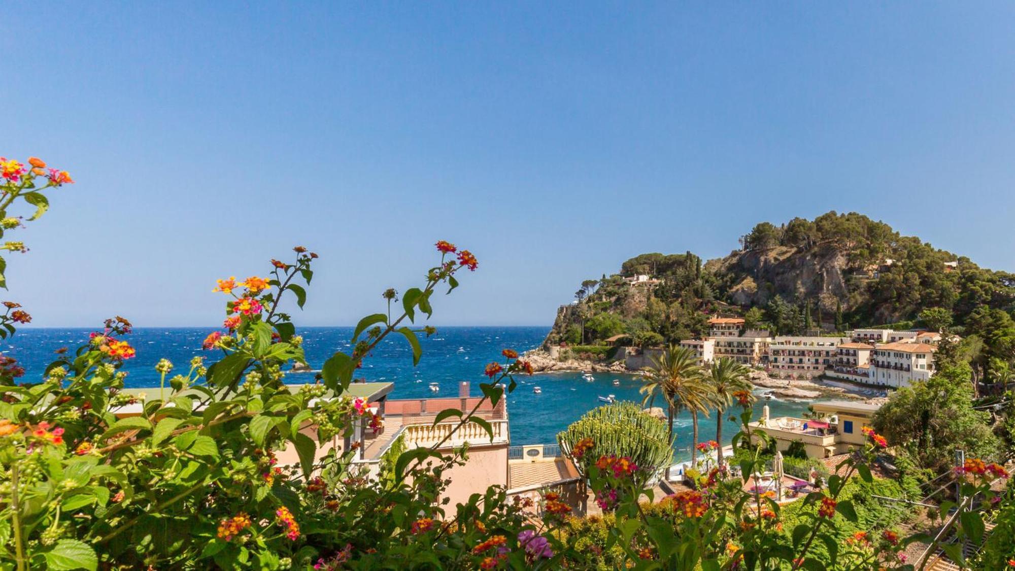 La Matrangela Charme Apartments Taormina Bagian luar foto