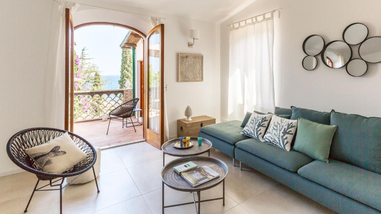 La Matrangela Charme Apartments Taormina Bagian luar foto