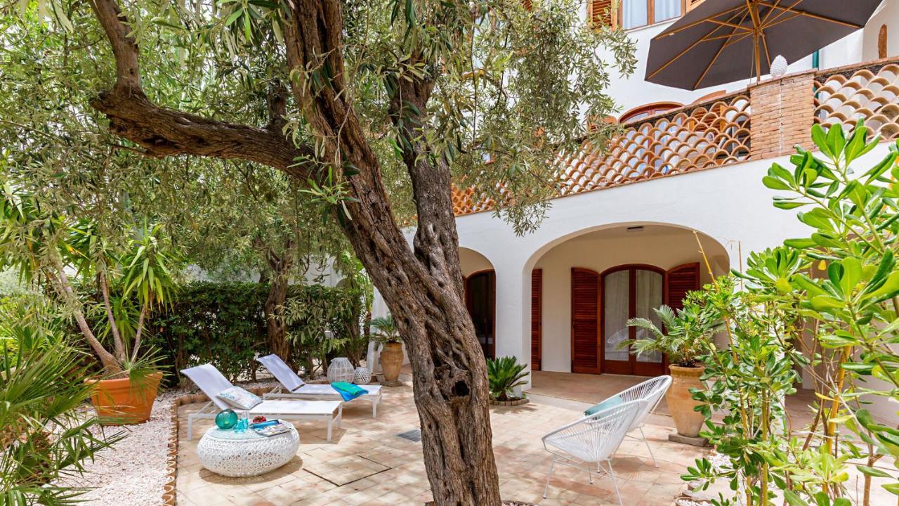 La Matrangela Charme Apartments Taormina Bagian luar foto